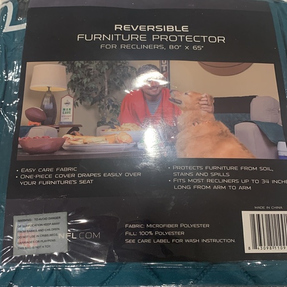 NFL Reversible Furniture Protector (Philadelphia Eagles) - Picture 4 of 4